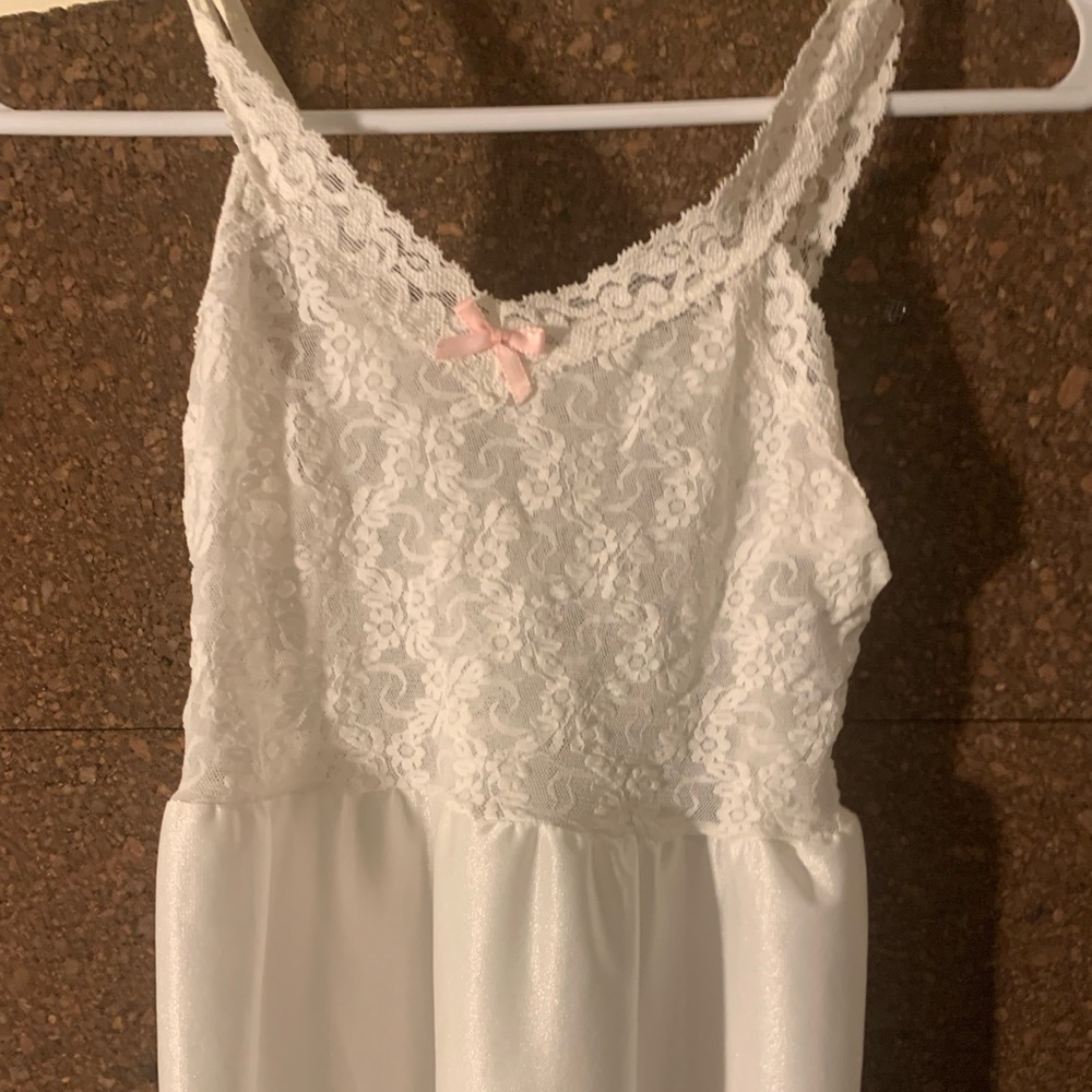 Super cute baby doll top with pink bow